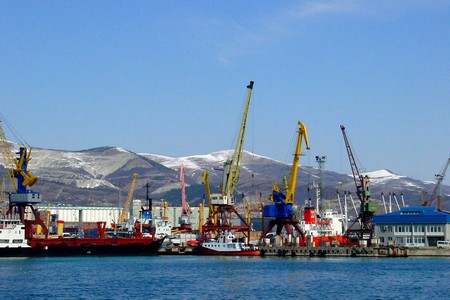 Морской порт Новороссийск.jpg